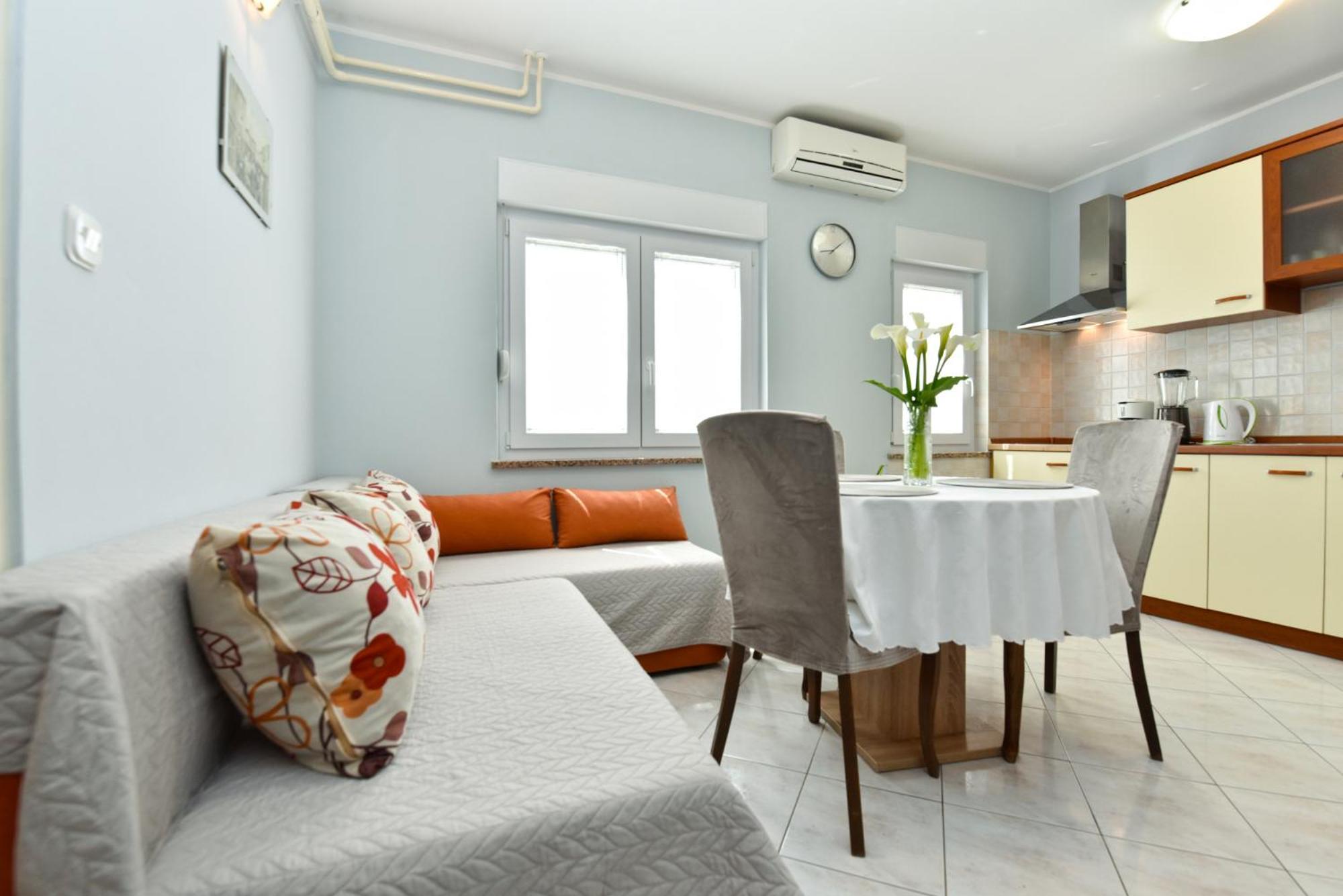 Apartments Nevina 1230 Πούλα Εξωτερικό φωτογραφία