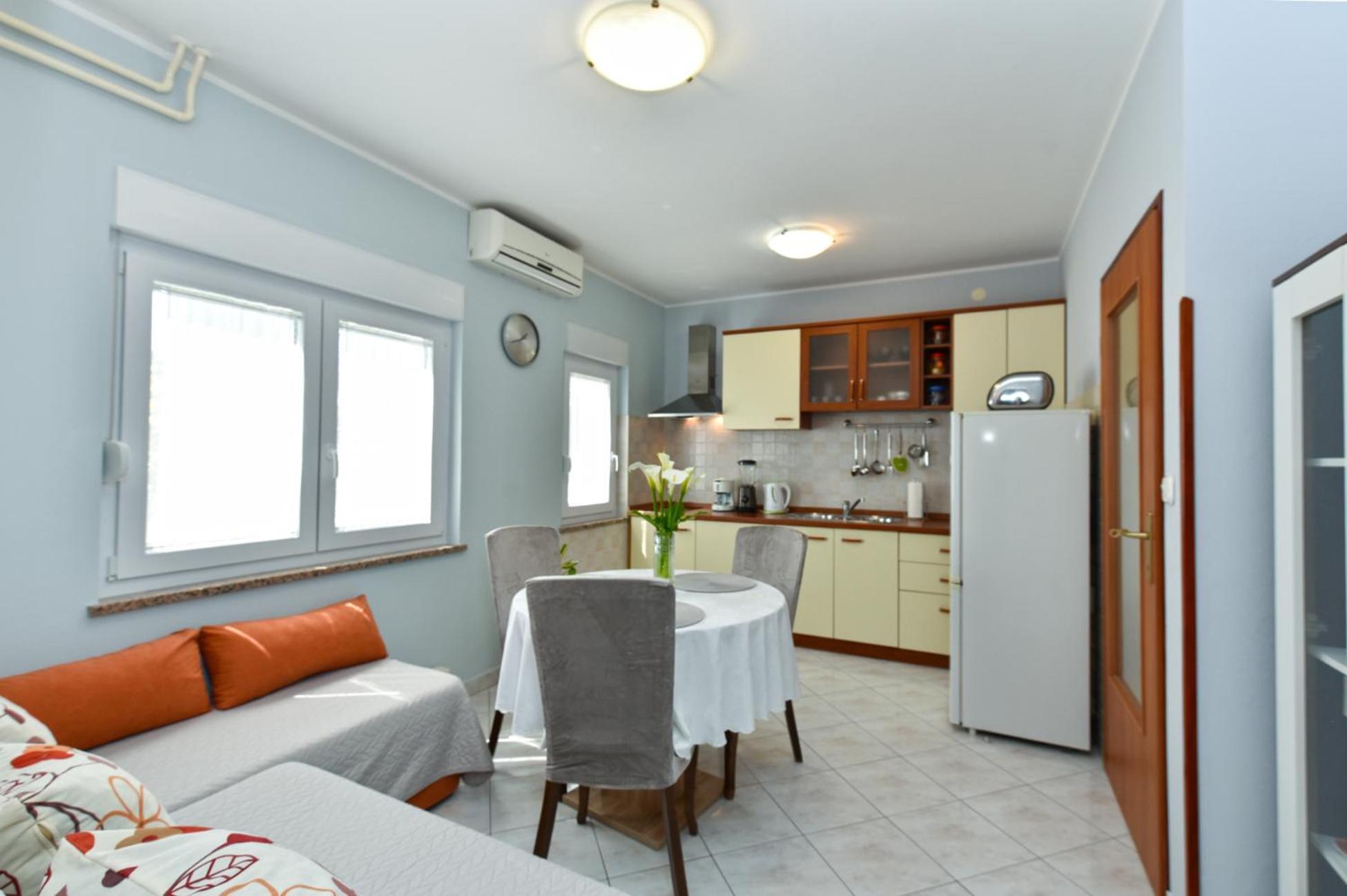 Apartments Nevina 1230 Πούλα Εξωτερικό φωτογραφία